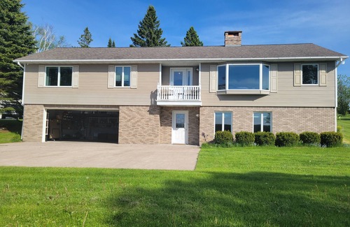 Hancock Casa | Spacious, pet-friendly home in Hancock Twp. Includes indoor sauna!