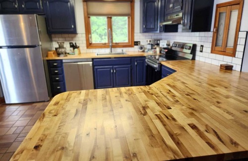 Orange Casa | Spacious Pet Friendly Waterfront w/ Hot Tub & Yogo Studio-Sleeps 10!