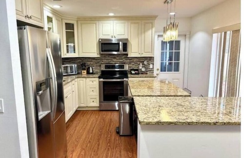 Greater Northdale Casa | Spacious Pool Home 4BD/3BA