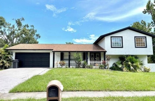 Greater Northdale Casa | Spacious Pool Home 4BD/3BA