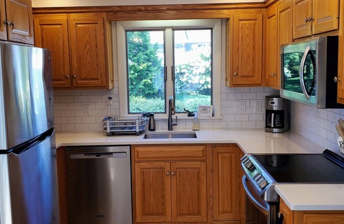West Chatham Casa | Spacious, private cottage just a few minutes walk to Ridgevale Beach!