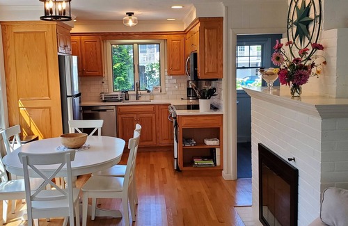 West Chatham Casa | Spacious, private cottage just a few minutes walk to Ridgevale Beach!