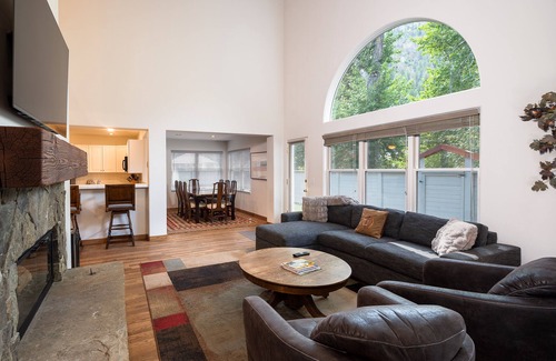 Ketchum Casa | Casa espaciosa y privada .6 millas del centro de Ketchum
