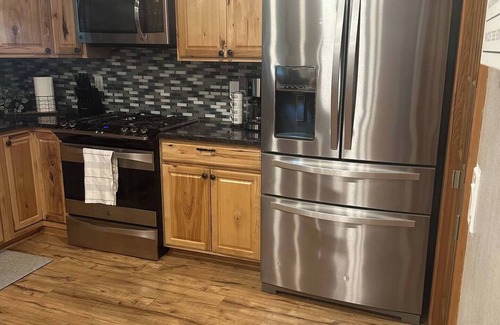 Eagle River Casa | Spacious Private Home w/ Mountain Views, 7 P Hot Tub, Lg Patios, 4Bed, Sleeps 12