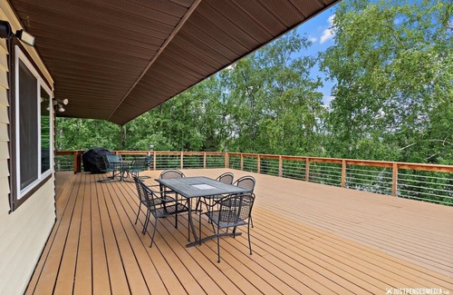 Meadow Lakes Casa | Amplia casa privada frente al lago: perfecta para familias y alquileres corporativos