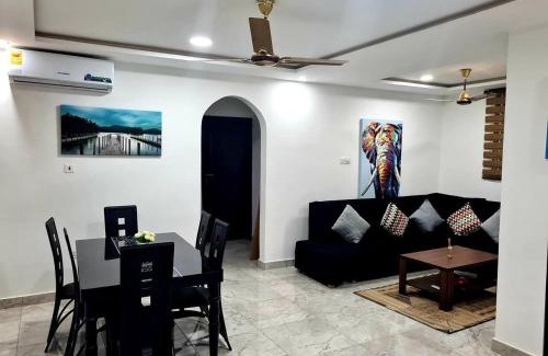 Adenta Apartamento | Spacious Quiet & Cozy- Close to Highway-Parking