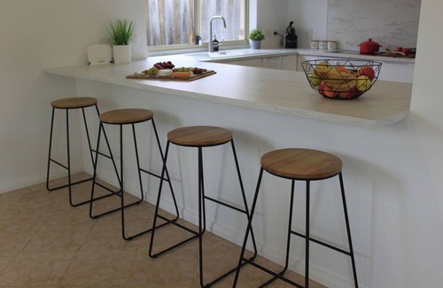 Dunsborough Casa | Acogedora casa familiar con vistas al golf, WiFi, playa cercana y CDB
