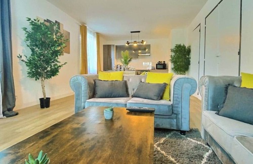 Les Hauts de Saint-Aubin Casa | Spacious, quiet house near downtown parking