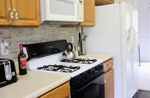 Lilburn Casa | Spacious, Relaxed 5 Bedroom Getaway
