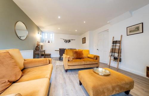 Cark Casa | Spacious & relaxing cottage stay with free parking