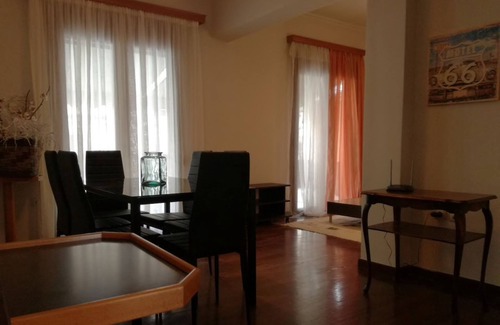 Platia Viktorias Apartamento | Amplio piso reformado en el centro