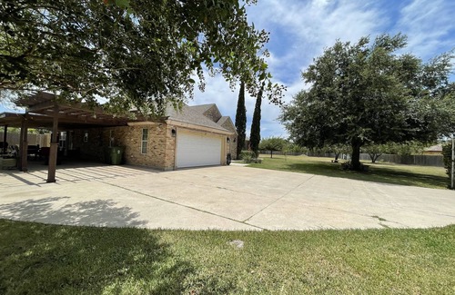 Brownsville Casa | Spacious Rental for Business Travelers & Family Getaways!