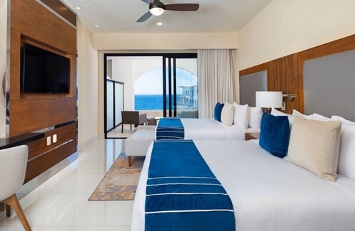 San José del Cabo Complejo | Spacious resort in serene San José del Cabo with WiFi, fitness room