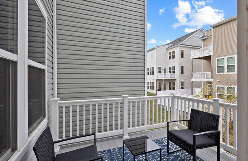 Hanover Casa | Spacious Retreat 3-Level Luxury Townhome Minutes From BWI + Casino