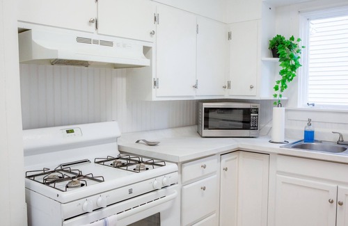 Corning Casa | Spacious Retreat Near Market Street!"