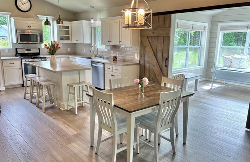 Green Bay Casa | Spacious Retreat Near Lambeau and Door County