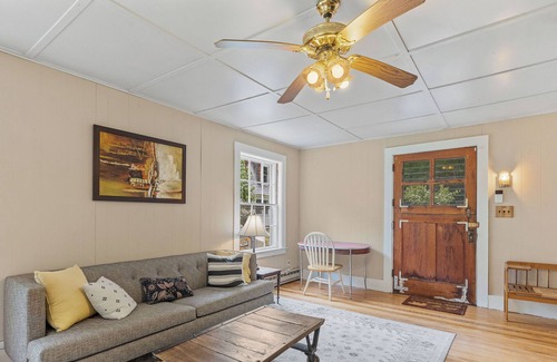 Silver Lake Casa | Spacious Retreat Tamworth: Main House & Cottage - Sleeps 12