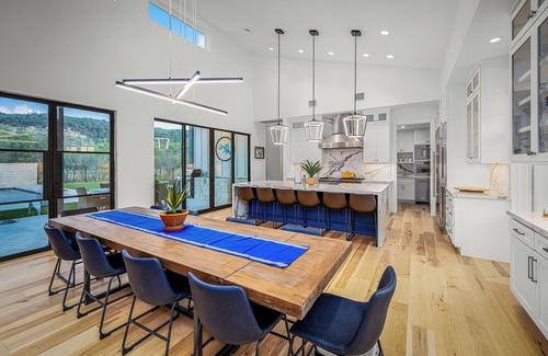 New Braunfels Casa | Spacious Retreat at Oxbow +Private pool +Views +EV Charger +River Access