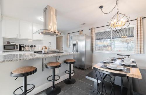 Dupont Casa | Spacious Retreat W Hot Tub & Fire Pit