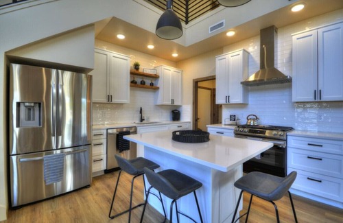 Red Lodge Casa | Spacious Retreat w/Rooftop Patio