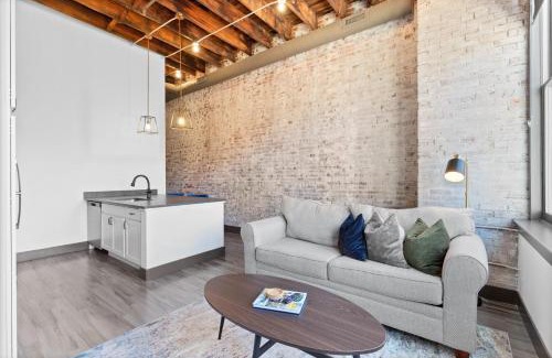 Downtown St. Louis Apartamento | Spacious Riverfront Loft, Steps to Gateway Arch & Dining, 201