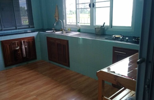 Satuk Casa | Spacious and private 4-bedroom riverside house with WiFi, AC