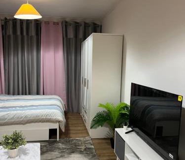 Battersea Casa | Spacious room near the center