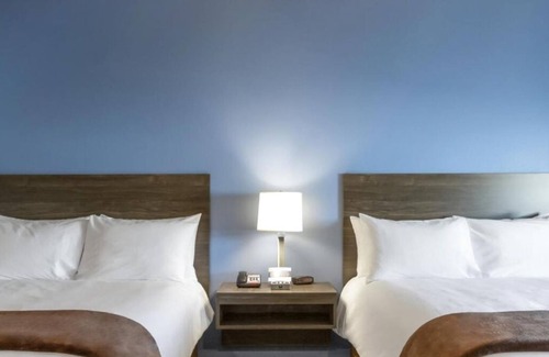 Beatrice Hotel | Spacious Room Pets Allowed Close To Homestead Park And Skate Center