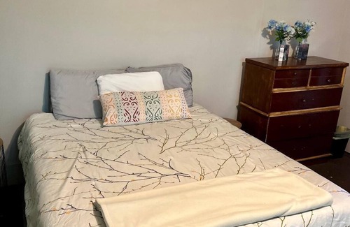 Selma Casa | Spacious Room with Concierge Services