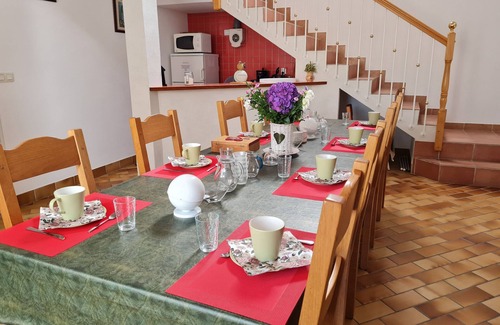 Cravant Cama Y Desayuno | Habitaciones espaciosas cerca de Beaugency, desayuno incluido
