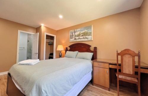 Concord Casa | Spacious Rooms with Bath Near Wonderland & Vaughan Mills Mall