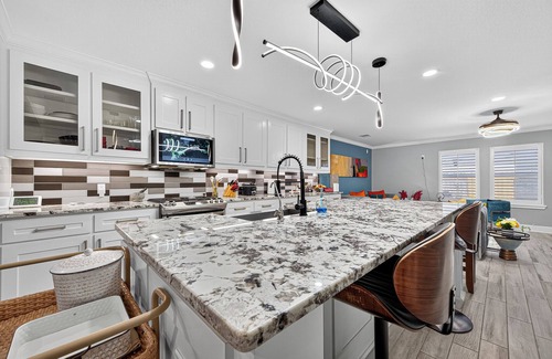 Rosenberg Casa | Luxury Family Stay Private Patio WiFi Workspace
