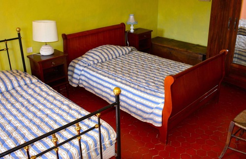 La Palud-sur-Verdon Hotel | Amplia casa rústica en el medio de los campos y cerca del pueblo
