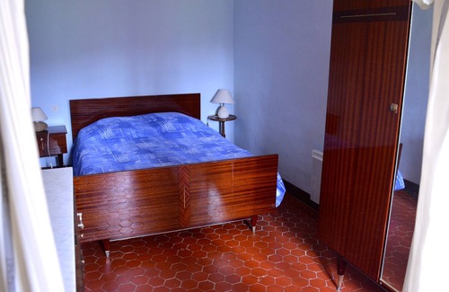La Palud-sur-Verdon Hotel | Amplia casa rústica en el medio de los campos y cerca del pueblo