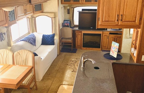 Big Pine Key Alquiler De RV | SPACIOUS RV IN THE KEYS
