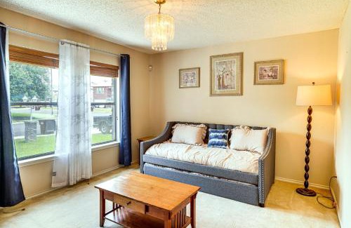 West San Antonio Casa | Spacious San Antonio Home Close to Military Bases