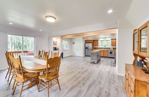 Knik-Fairview Casa | Spacious & Scenic Wasilla Getaway Near Adventures