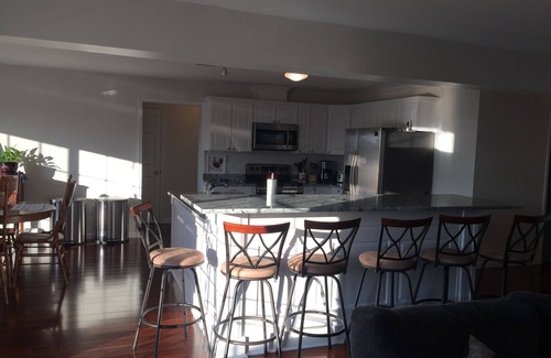 Middletown Casa | Spacious secluded home-Central AC-new large deck-huge yard