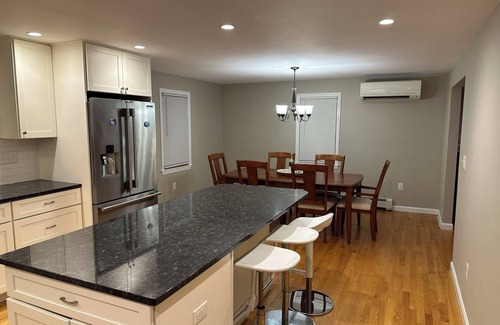 West Roxbury Casa | Spacious Single Family House - Great Privacy, 19' train ride to Back Bay Station
