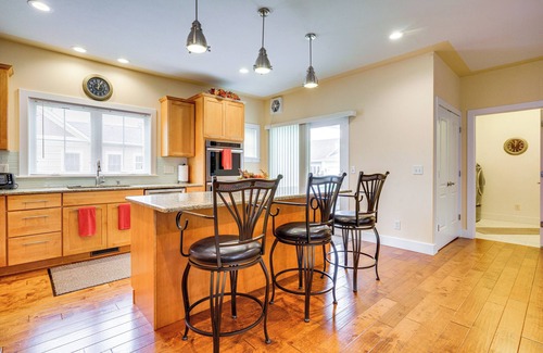 Northeast South Bend Casa | Spacious South Bend Home - Walk to Notre Dame!