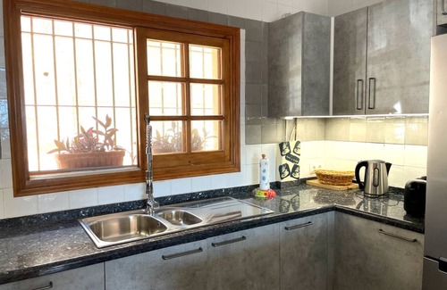 Benimeit Villa | Espaciosa villa orientada al sur, con jacuzzi de lujo, tranquila con vistas del mar, 4 habitaciones