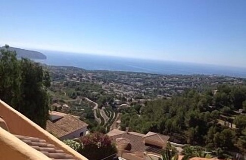 Benimeit Villa | Espaciosa villa orientada al sur, con jacuzzi de lujo, tranquila con vistas del mar, 4 habitaciones