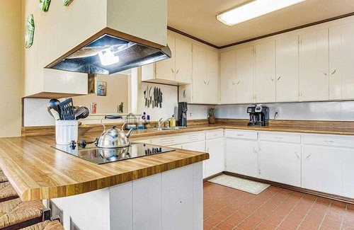 Brent Casa | Spacious Split Level Home near the Pensacola I-10 Highway