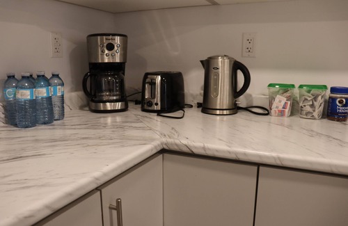 Thorold Apartamento | Spacious stay, 15 min to Niagara Falls & US border (Basement Apartment)