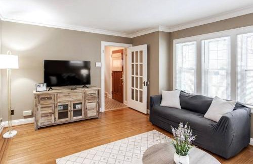 Rochester Casa | Spacious Steps to Strong/UofR by Airpt/Dwtn/RIT