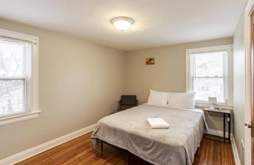 Rochester Casa | Spacious Steps to Strong/UofR by Airpt/Dwtn/RIT