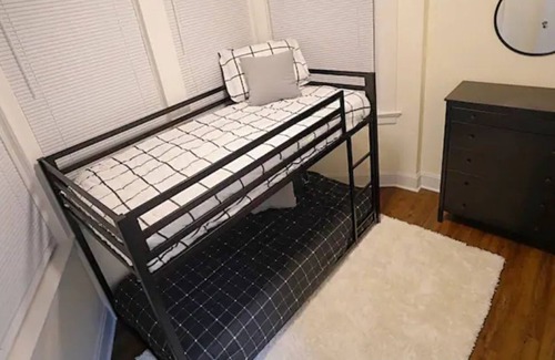 Tower Grove East Casa | Spacious STL Sleepaway-5BR/8beds