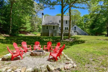 Marstons Mills Casa | Spacious Stone Fire Pit Game Room A C