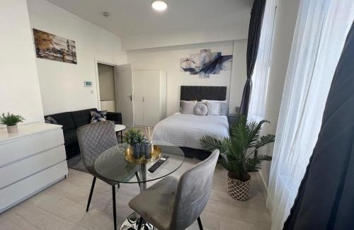 Kensal Green Apartamento | Spacious studio 10 mins to Metro 1 min to the bus
