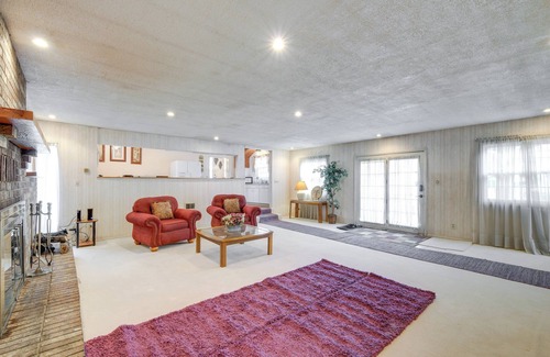 Maple Heights Apartamento | Spacious Studio - 5 Mi to MGM Northfield Park!